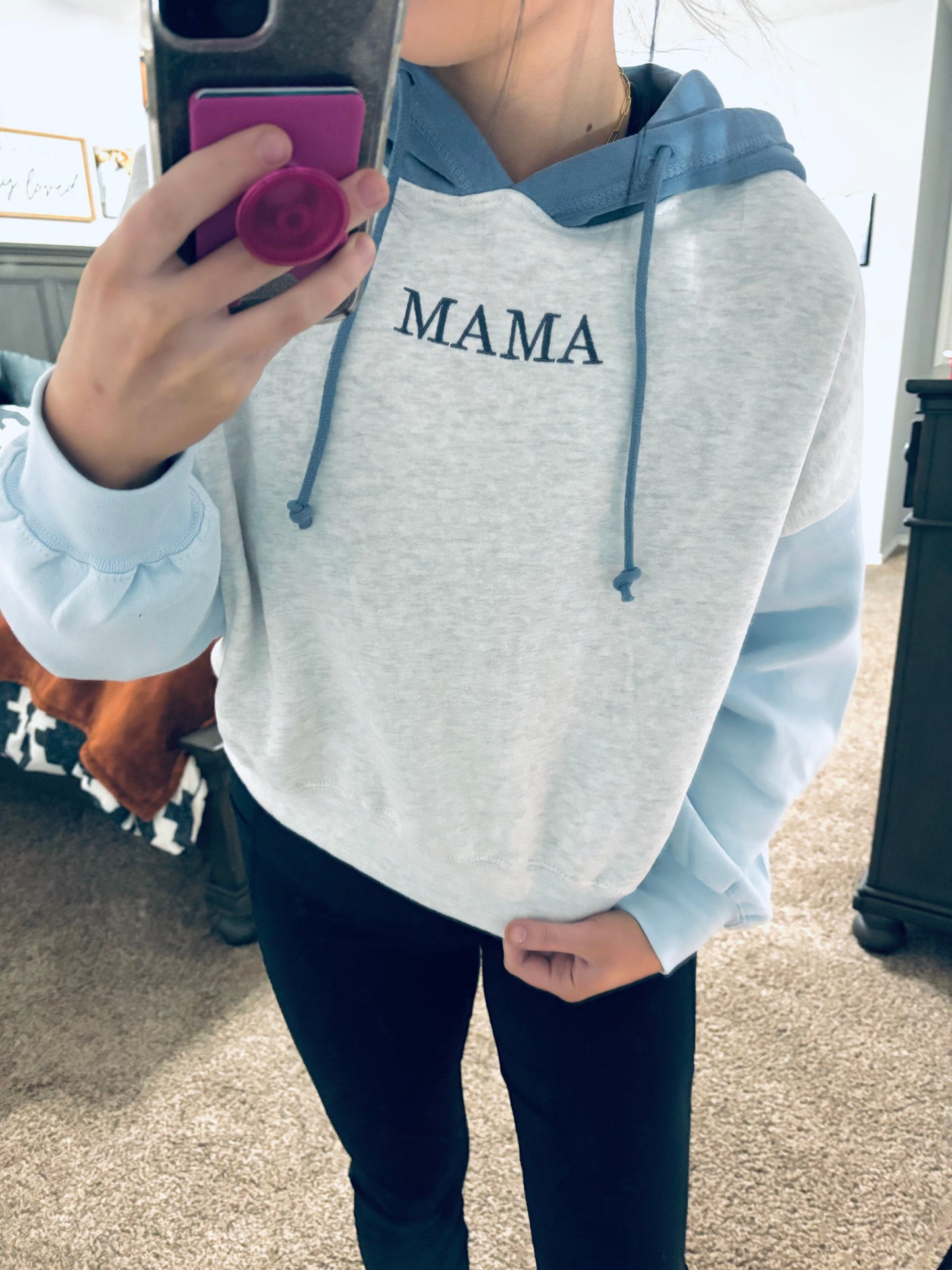 Mama Embroidered Colorblock Cropped hoodie 🤎