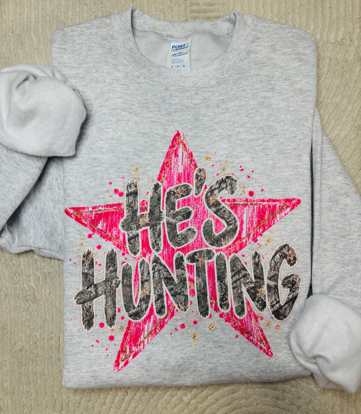 He’s Hunting 🩷🦌